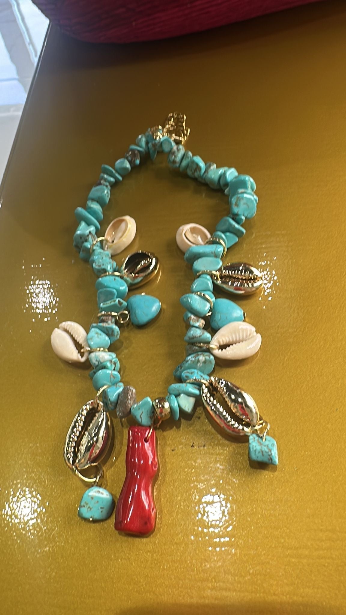 Necklace Turquoise with red pendant gold shell