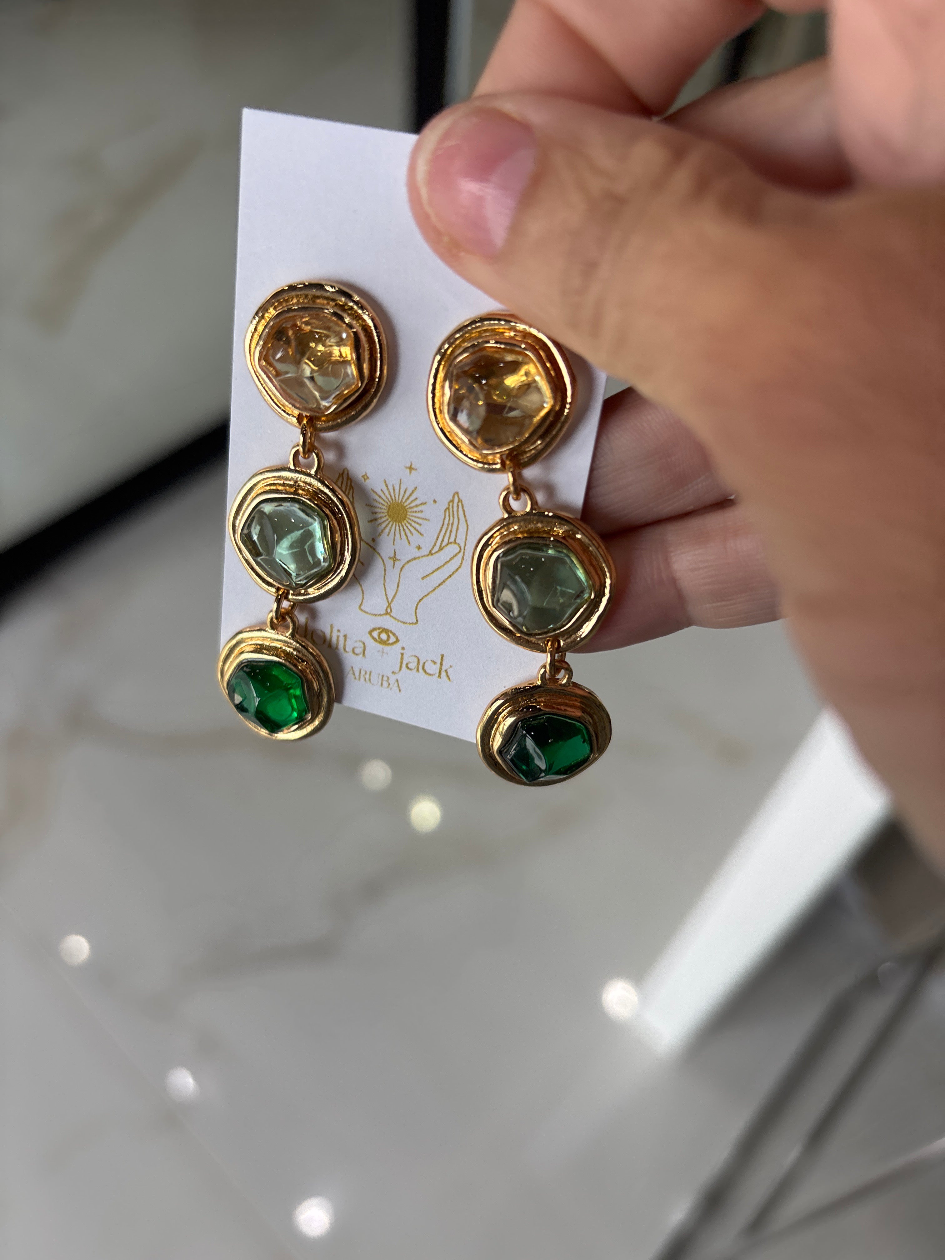 Earring green