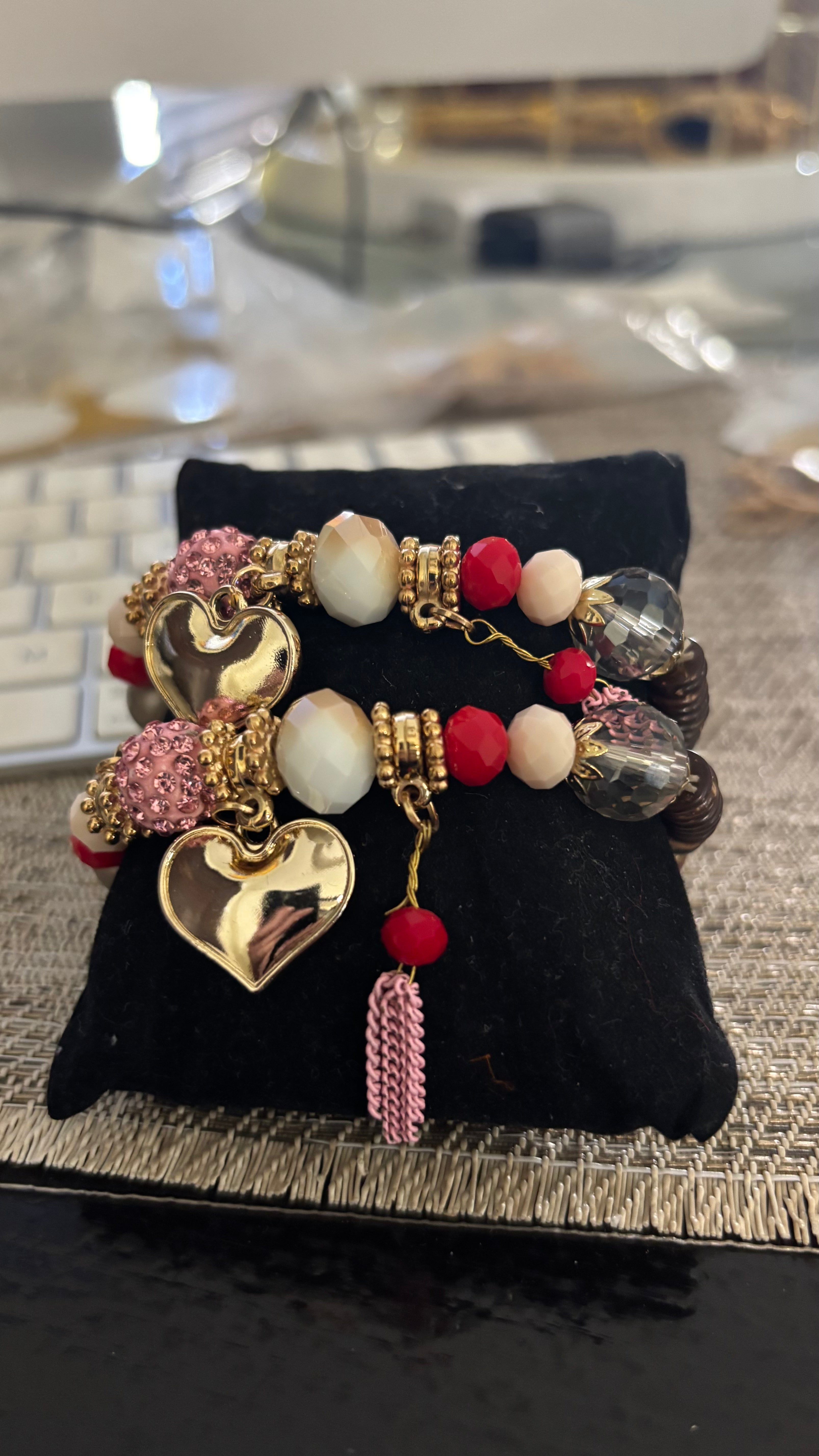Bracelet heart pendant red pink