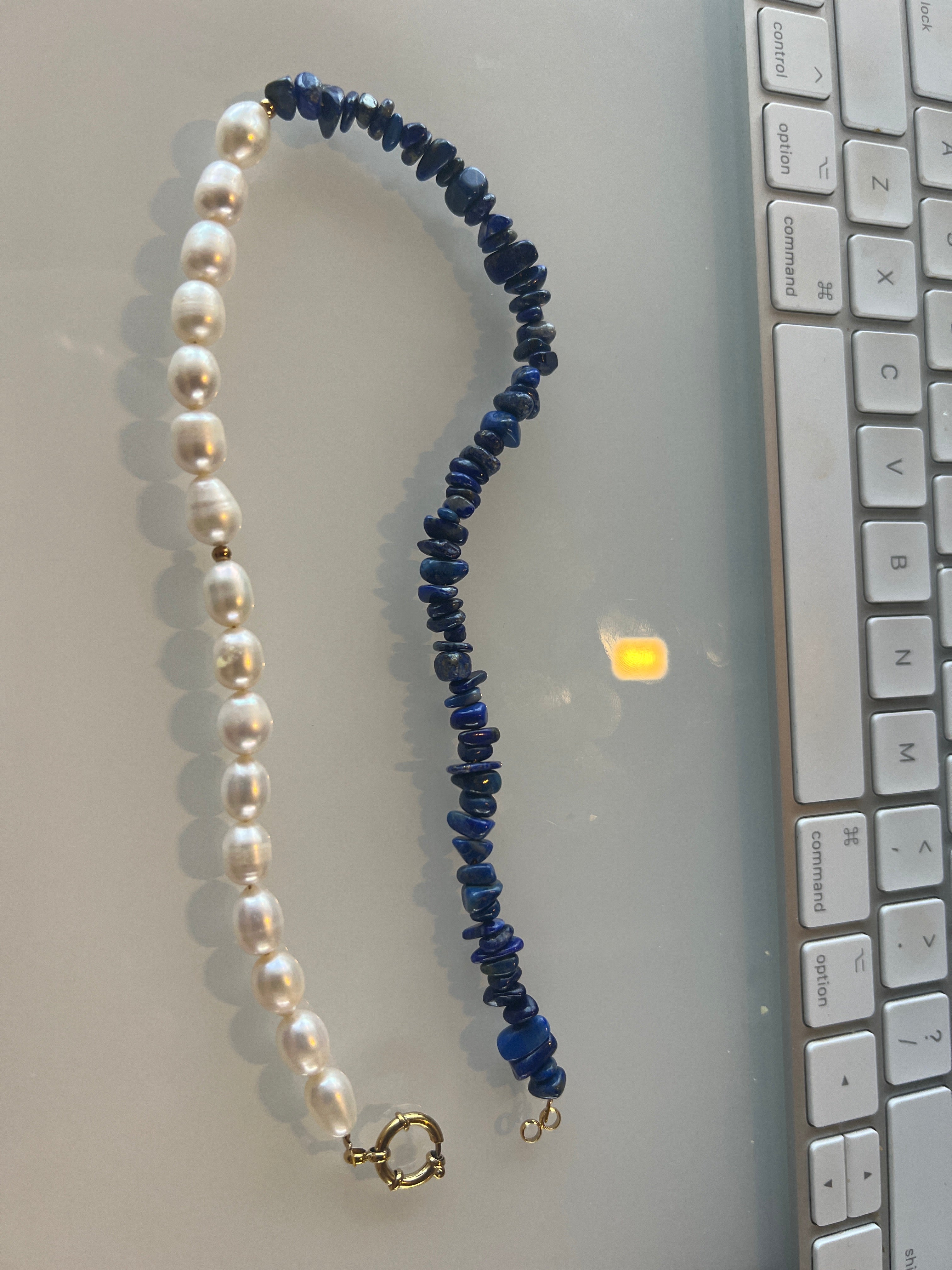 Necklace pearls blue pukka