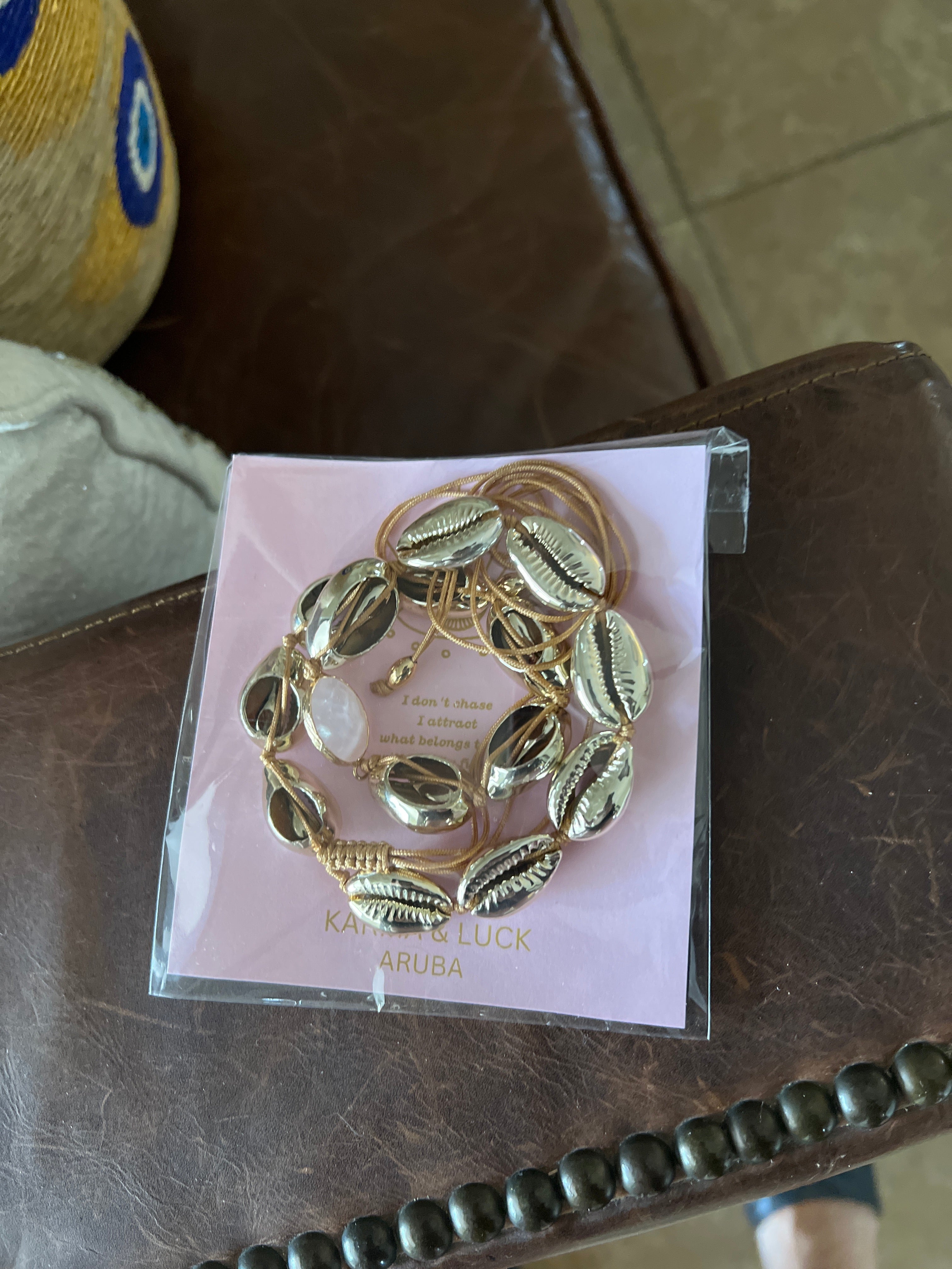 Karma & Luck necklace gold shells and quartz